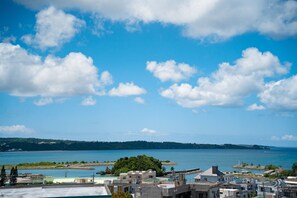 Beach/ocean view - Limited to 2 groups per day Newly built condominiu / Kunigami-gun Okinawa (Kunigami-gun)