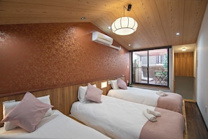 1 bedroom, desk, free WiFi, bed sheets