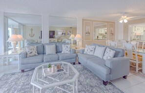 Smart TV - BOOK YOUR BEACH VACATION! 2-Bedroom 2-Bath Condo! Sleeps Up to 9 Guests (Destin)