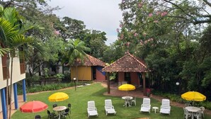 Outdoor pool - Estância Exótica (Inhauma)