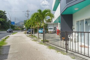 Property grounds - Up to 2 people OK 1LDK private room 102 Ocean Villa Tingara / Kunigami-gun Okinawa (Kunigami-gun)