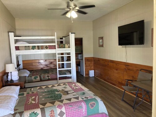 Lake front Cabin #11 with Porch - Cabin with kitchen, steps from Possum Kingdom Lake