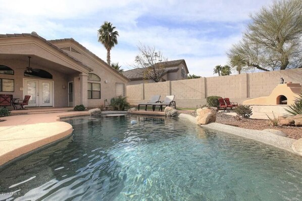 Outdoor pool, a heated pool