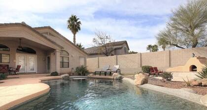 South Mountain Sanctuary-backyard privacy- -cul-de-sac- pool-STR2024003324