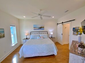 4 bedrooms, iron/ironing board, free WiFi, bed sheets