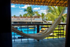 Premium Double Room, Pool View | Lanai - Villa Zen Hotel (Camocim)