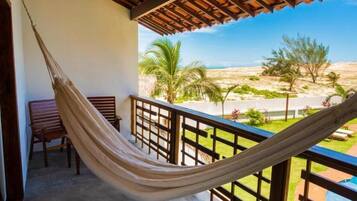 Phòng đôi Premium, quang cảnh hồ bơi | Lanai