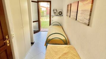 2 Schlafzimmer, Reisekinderbett, WLAN, Bettwäsche