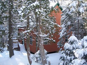 Exterior - Summer Paradise Cabin in Acadia near Long Pond (Mt Desert)