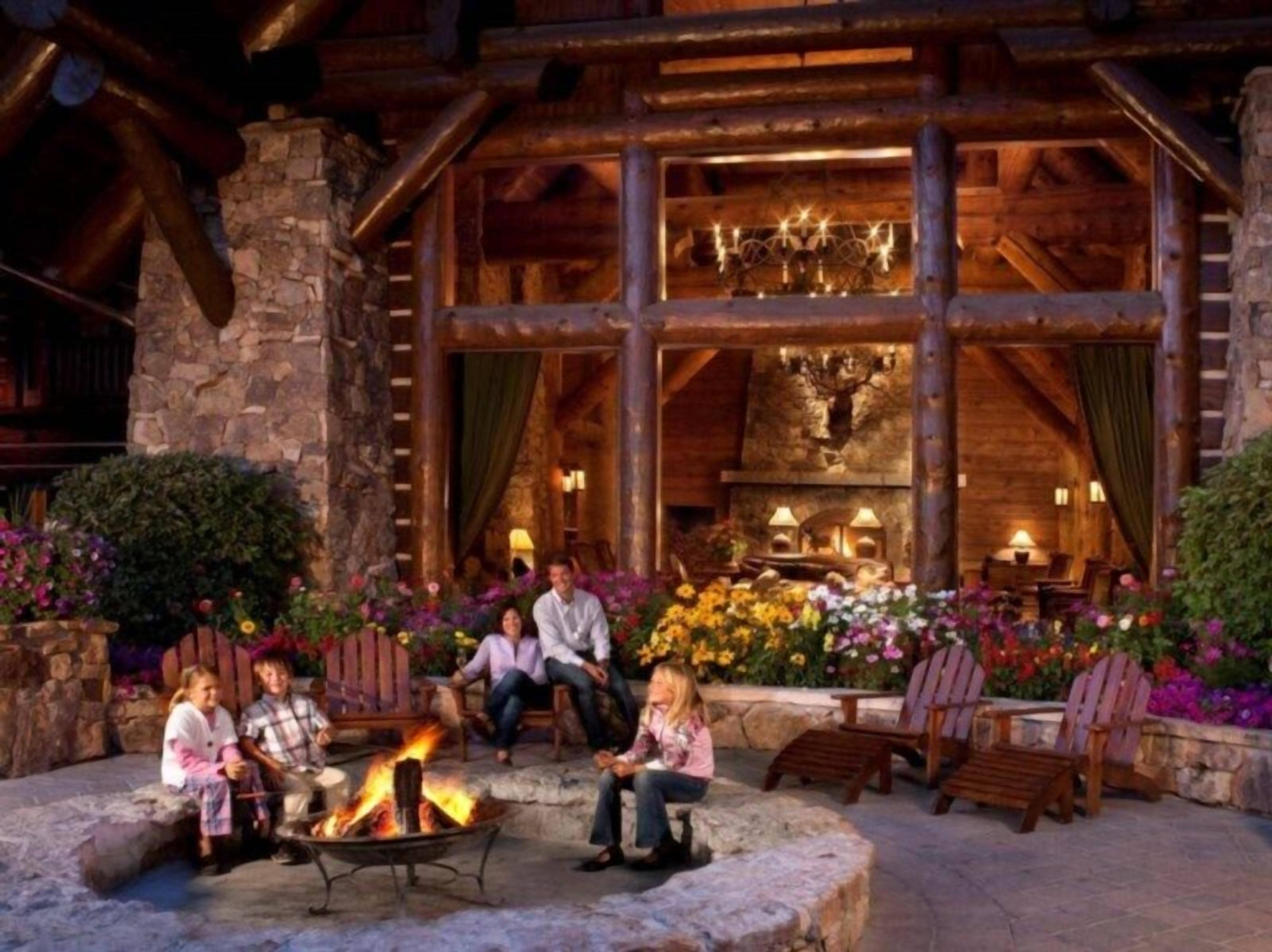 Formerly Timbers Ritz Carlton Bachelor Gulch 2BR - Best Prices, Free Lift Tickets, All Dates!