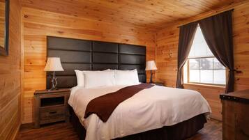 2 Schlafzimmer, Schreibtisch, Bügeleisen/Bügelbrett, Reisekinderbett