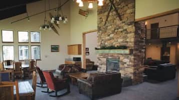 Smart TV, fireplace, DVD player, books