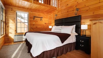 Escriptori, planxa i posts de planxar, wifi i roba de llit