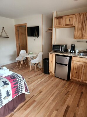 1 camera, una scrivania, ferro/asse da stiro, Wi-Fi