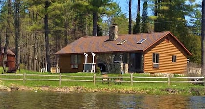 Lakefront 3 Bedroom Log Cabin