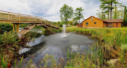 Lakefront 3 Bedroom Log Cabin
