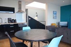 Dining - Wimereux digue: Magnificent T3 seafront apartment with terrace (Wimereux)