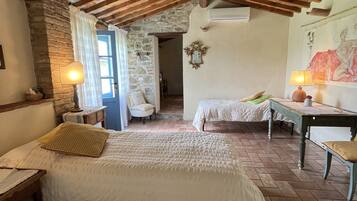 5 Schlafzimmer, kostenloses WLAN, Bettwäsche