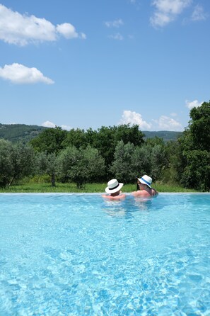 Outdoor pool - Podere Maraviglia, a 16th Century Olive Oil Farm Fully immersed in Nature (Monte San Savino)