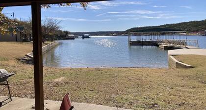 Lake front weekend getaway cabin #9 Cabin in Graham, steps from Possum Kingdom Lake