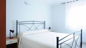 2 chambres, fer et planche Ă repasser, Wi-Fi, draps fournis