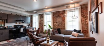 Thompson 212 · Thompson Block Loft - Modern and Historic