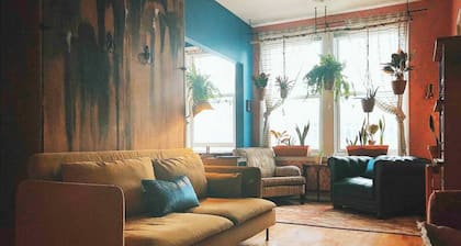 609 E William #3 · Color and Whimsy Downtown - Sparkling Clean.