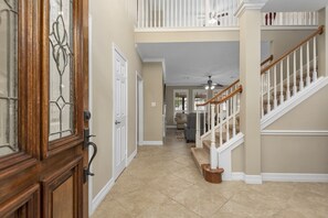 Interior - Elegant & Cozy Single-Family House Near I-10/99 Katy (Katy)