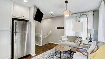 Smart TV, Netflix, streaming services