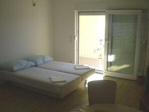 1 chambre, Wi-Fi gratuit, draps fournis