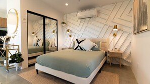 1 bedroom, iron/ironing board, free WiFi, bed sheets - 15%DISCOUNT❤Hammocks❤Close 2 Downtown❤Fully Fenced (Joshua Tree)