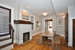 Dining - Breathtaking Spacious PGH Skyline Loft On Carson Street (Pittsburgh)