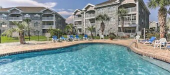 Cozy Myrtle Beach Retreat: 5 Pools access & On-Site Golf! Only 1 mile to Beach!