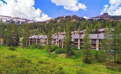 The Meadows - Cozy 2 Bdrm Family Condo in Kirkwood