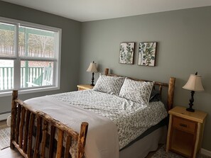 5 Schlafzimmer, Schreibtisch, Bügeleisen/Bügelbrett, WLAN