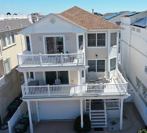 Brigantine tri-level house two properties from beach