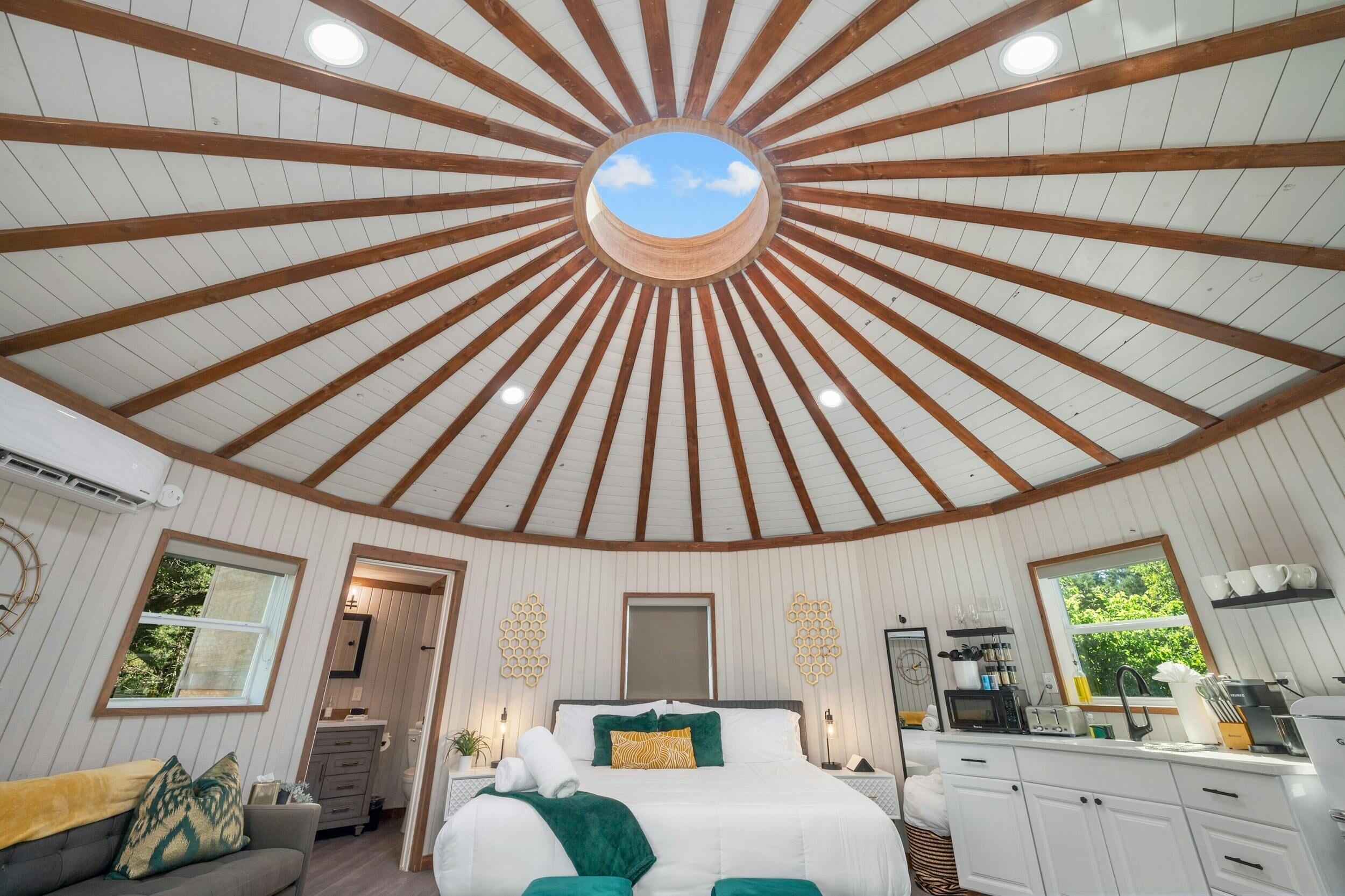 1 bedroom, memory-foam beds, iron/ironing board, WiFi