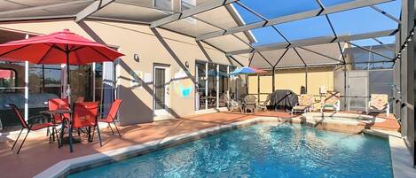 Een verwarmd zwembad