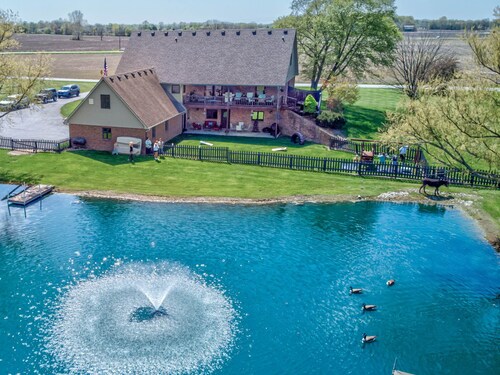 Peaceful 2BR Farm Stay - 10 Min To Grand Park