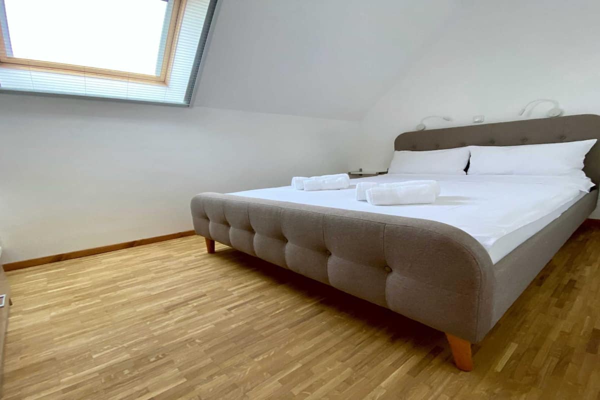 1 habitación y caja de seguridad en la habitación