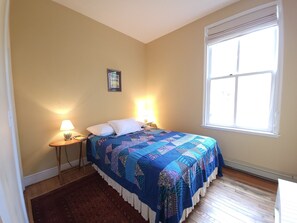 3 chambres, fer et planche à repasser, Wi-Fi, literie fournie