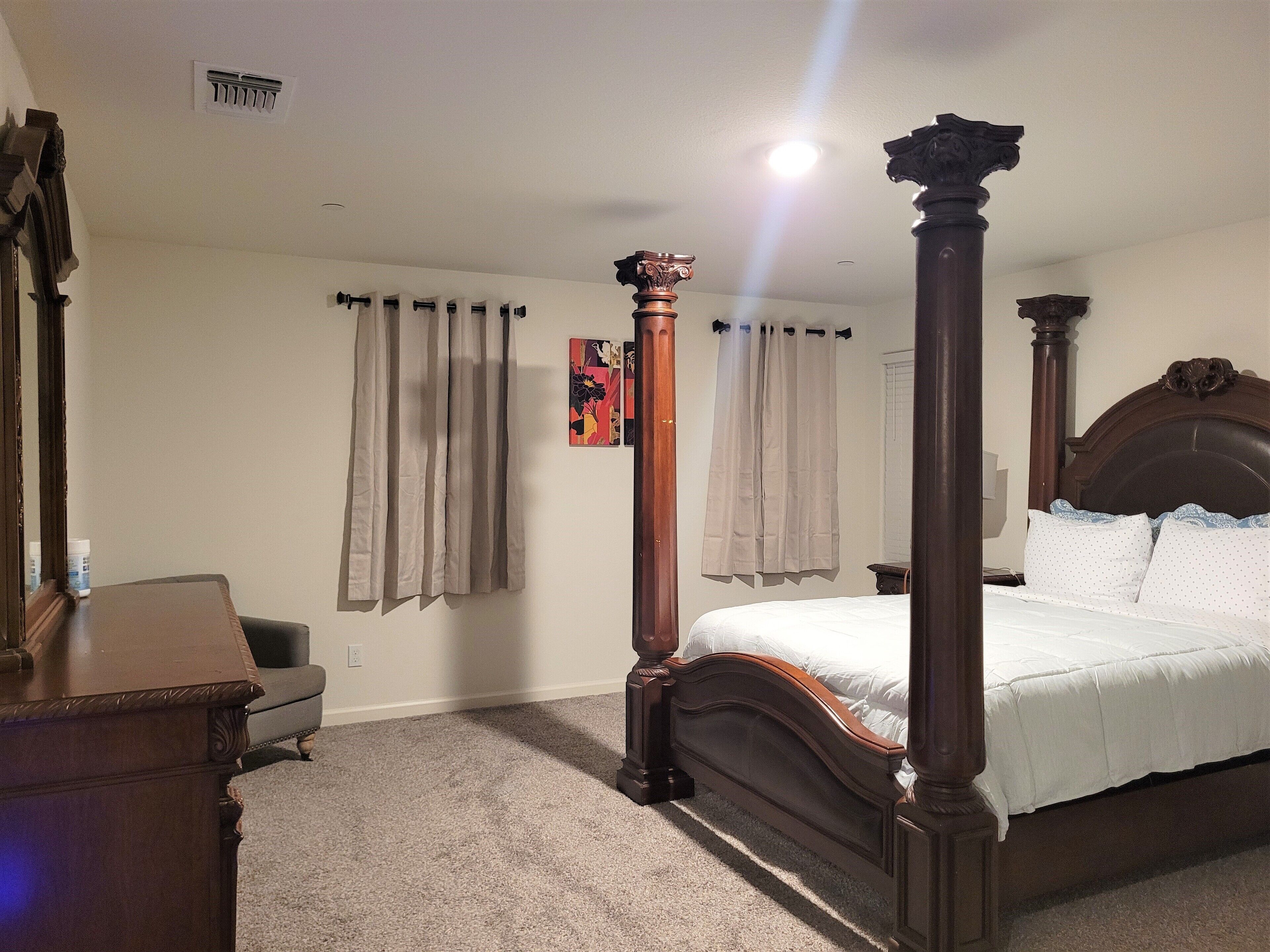 5 chambres, fer et planche à repasser, Wi-Fi gratuit, draps fournis