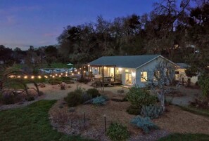 Exterior - Homestead with Pool Hot Tub and Tastings Included (Healdsburg)