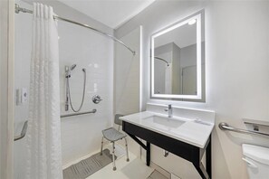 Bathroom - Comfort Inn & Suites (Mount Laurel)