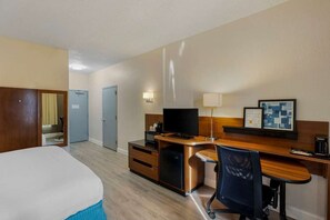 Room - Comfort Inn & Suites (Mount Laurel)