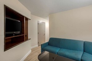 Living area - Comfort Inn & Suites (Mount Laurel)
