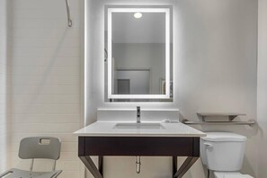 Bathroom - Comfort Inn & Suites (Mount Laurel)