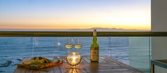 Luxury Remote Working Ocean View 1203. UPS