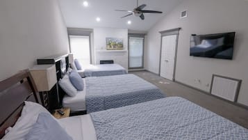 Exclusive House, 6 Bedrooms | 6 bedrooms, free WiFi, bed sheets