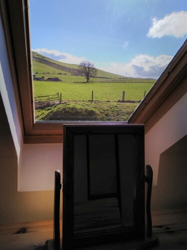 Cottage in peaceful Borders village close to Kelso